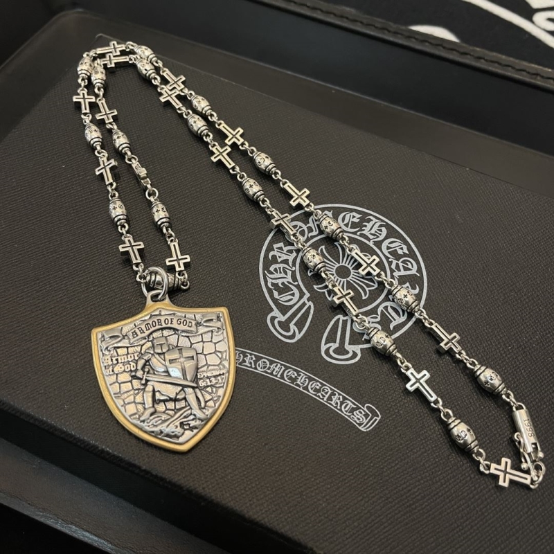 Ch*0me He**ts necklaces